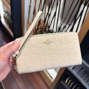 Last 2‼️Coach Long Zip Around Wallet In Signature Leather CCL35